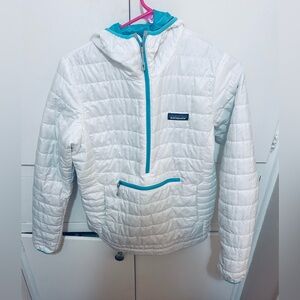 Patagonia womens White Quilted pullover size small